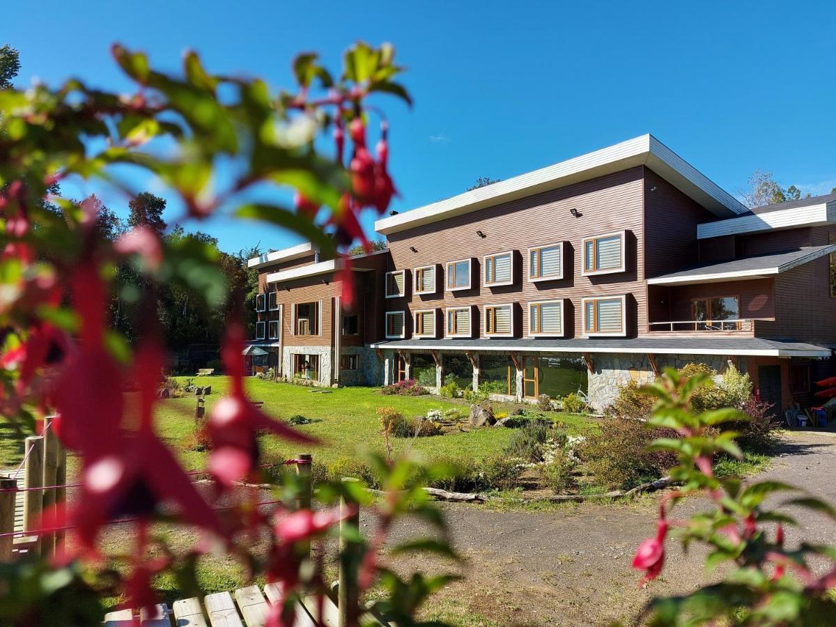 Hotel Lodge Las Cascadas Puerto Clocker Exterior photo